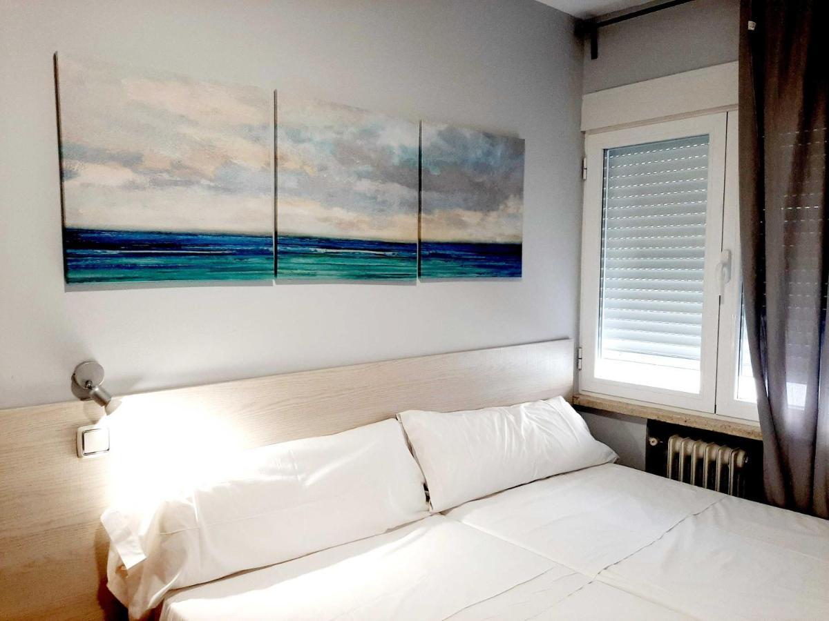 Hostal Lucia By Gaiarooms Salamanca Exterior foto