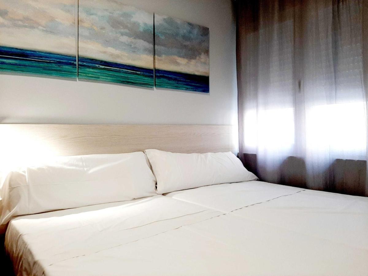 Hostal Lucia By Gaiarooms Salamanca Exterior foto