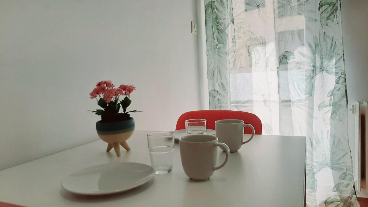Hostal Lucia By Gaiarooms Salamanca Exterior foto