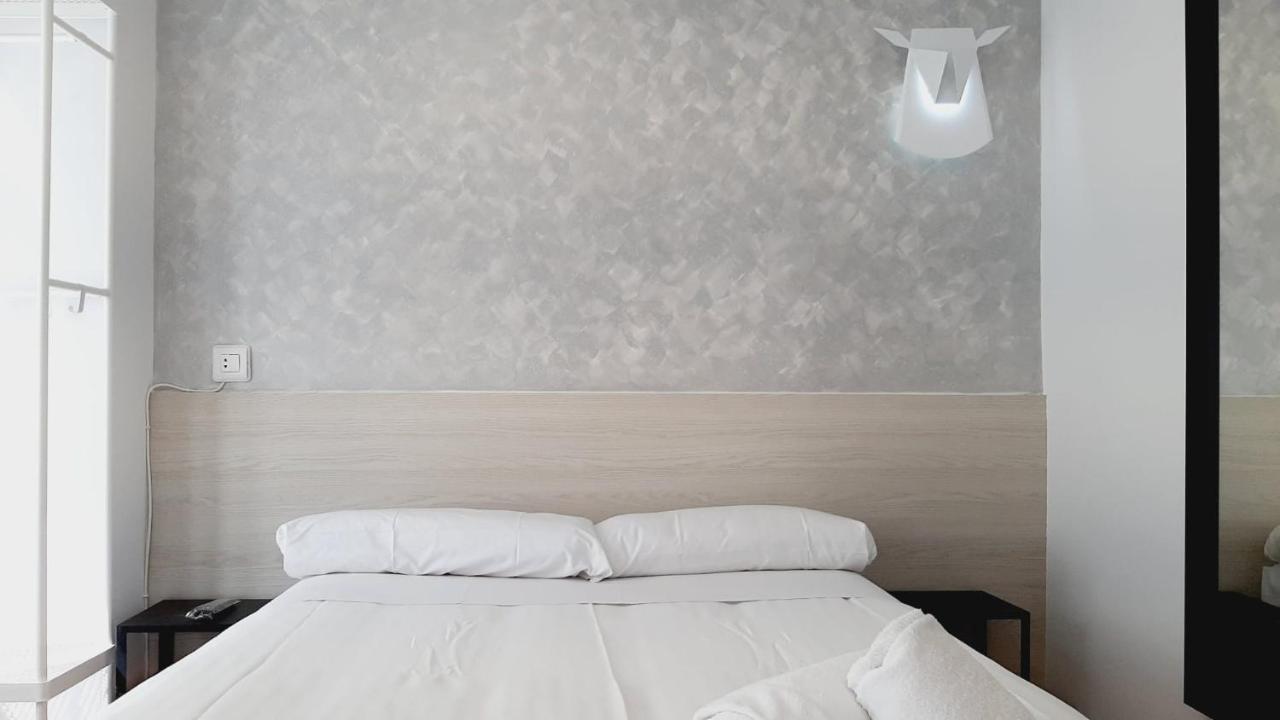 Hostal Lucia By Gaiarooms Salamanca Exterior foto