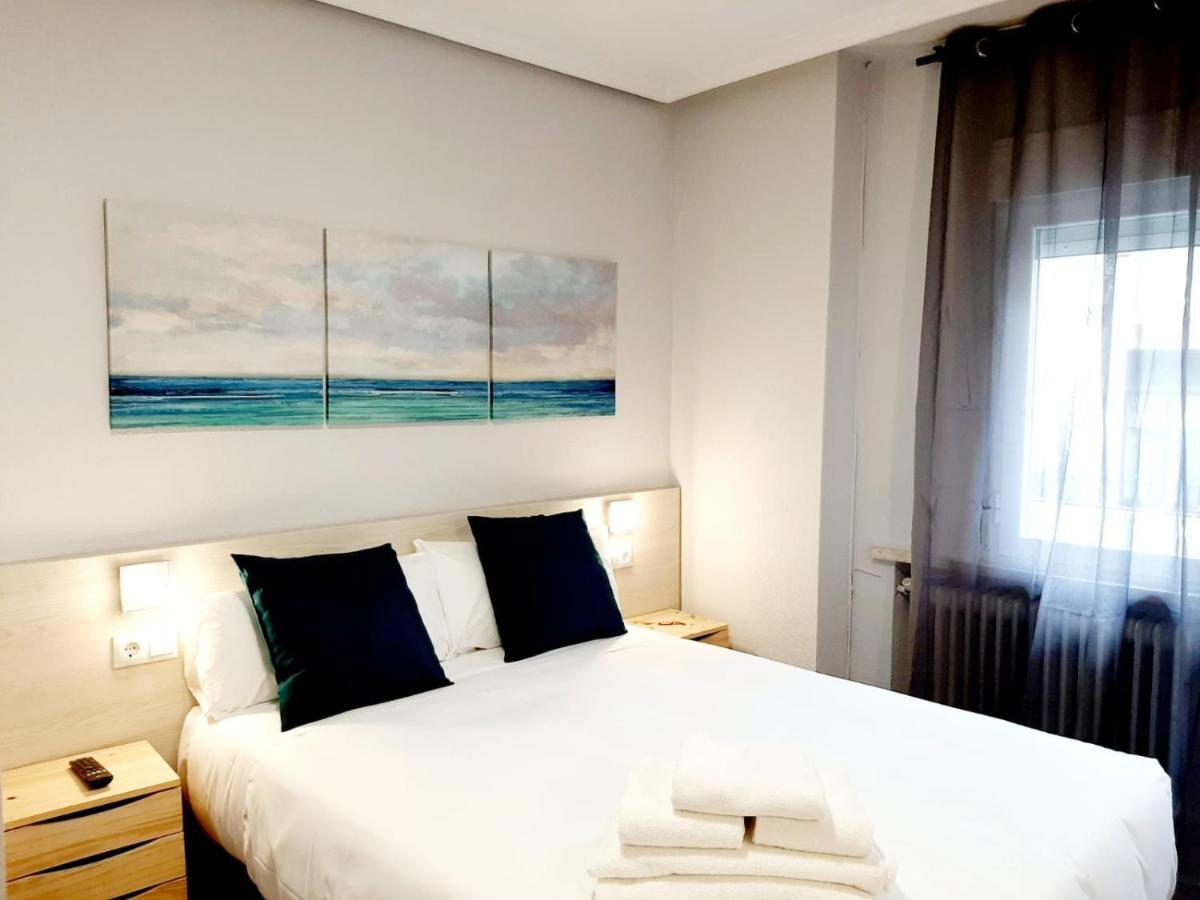 Hostal Lucia By Gaiarooms Salamanca Exterior foto