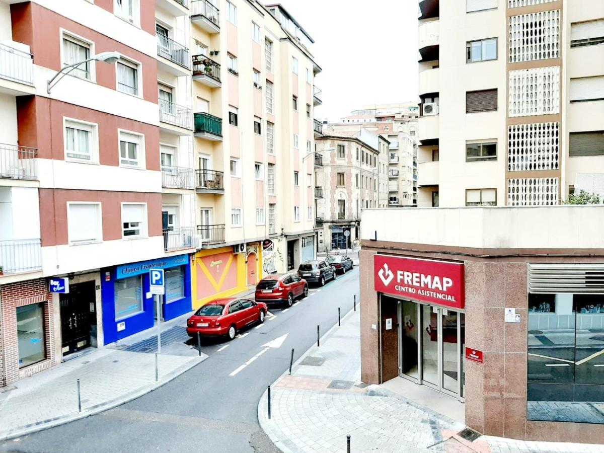 Hostal Lucia By Gaiarooms Salamanca Exterior foto